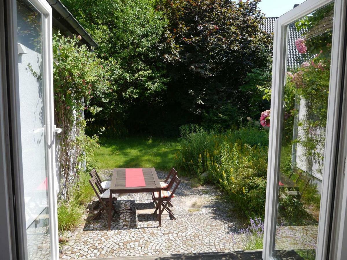 Sonniges Haeuschen Mit Garten Брауншвейг Экстерьер фото